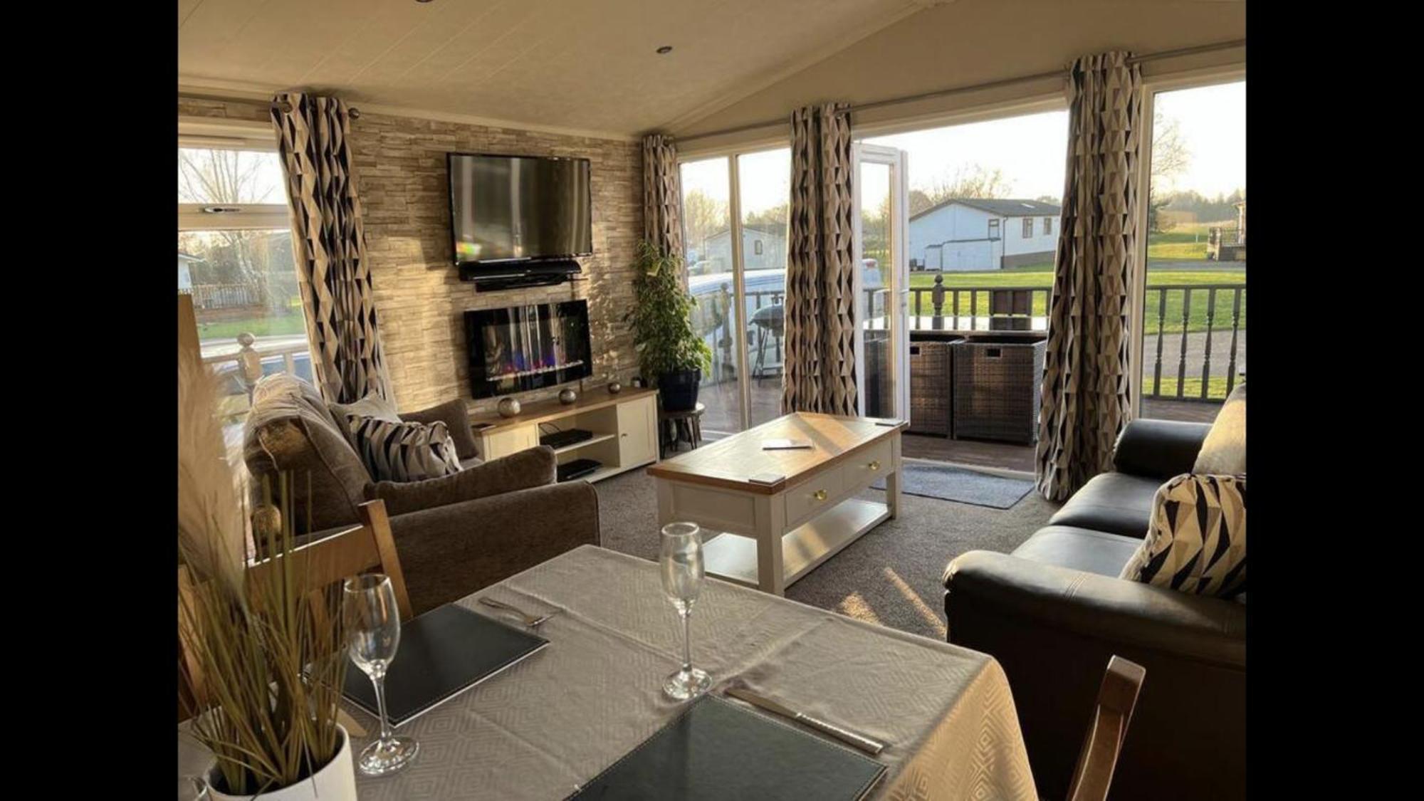Bumblebee Lodge Tydd St. Giles Eksteriør billede